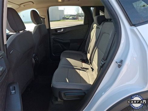 Used 2020 Ford Escape SE image 14