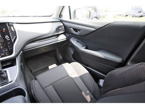 Certified 2025 Subaru Outback Premium AWD/4WD image 10