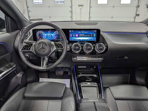 Certified 2025 Mercedes-Benz GLA 250 4MATIC image 17