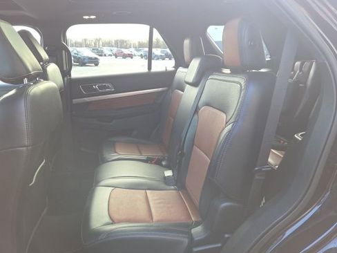 Certified 2019 Ford Explorer XLT w/ Equipment Group 202A image 17