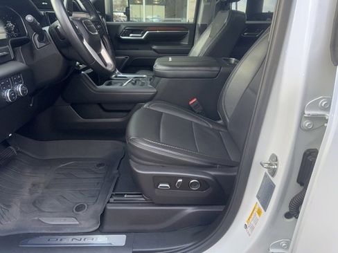 Used 2024 GMC Sierra 3500 Denali w/ Denali Reserve Package image 21