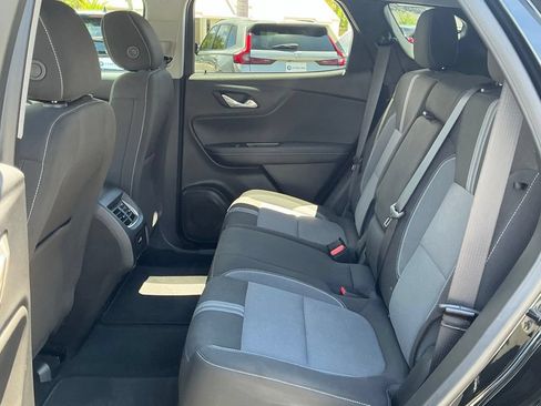 Used 2025 Chevrolet Blazer LT FWD image 28