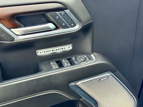 Used 2024 GMC Sierra 1500 Denali w/ Denali Reserve Package image 17