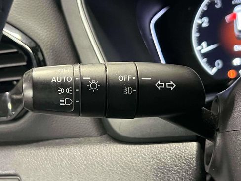 Used 2023 Honda Pilot EX-L image 25