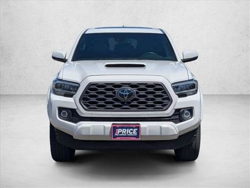 Used 2022 Toyota Tacoma TRD Sport w/ TRD Premium Sport Package AWD/4WD image 2
