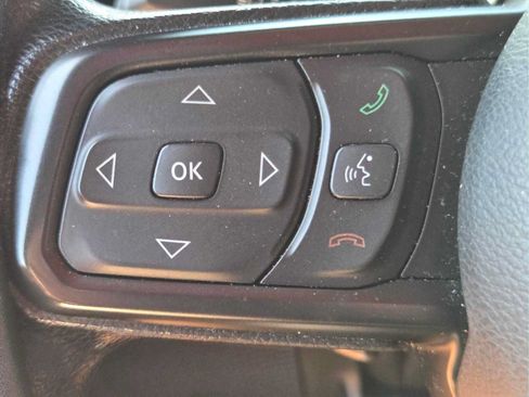 Used 2020 Jeep Wrangler Sport AWD/4WD image 32