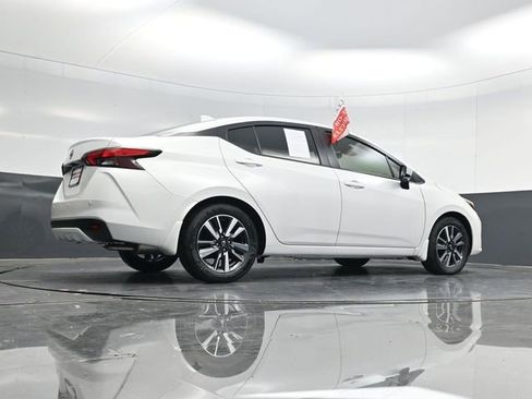 Used 2025 Nissan Versa SV w/ Trunk Package image 48