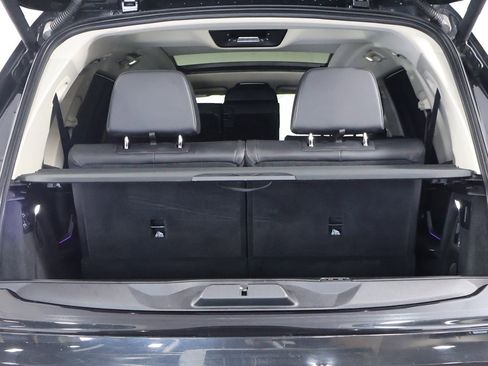 Used 2020 BMW X7 xDrive40i w/ Cold Weather Package image 23