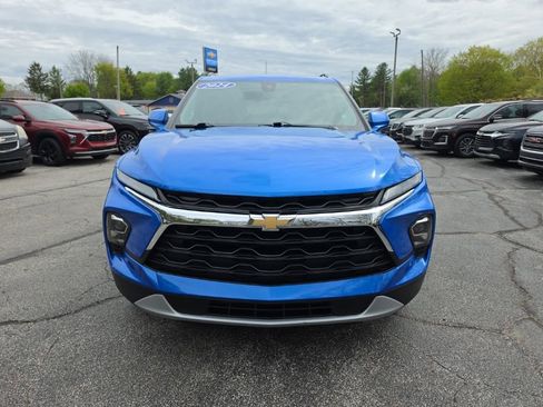 Certified 2024 Chevrolet Blazer LT w/ Convenience Package FWD image 2