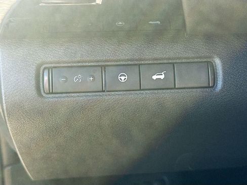 New 2025 Nissan Pathfinder SV w/ Cargo Package image 10