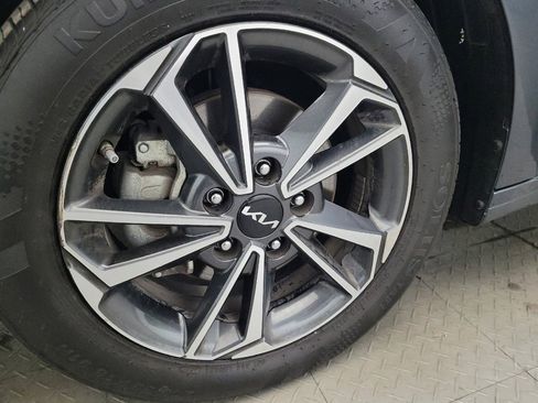 Used 2023 Kia Forte LXS w/ LXS Technology Package image 31