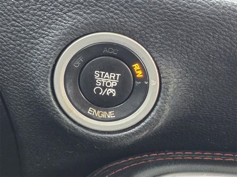 Used 2015 Dodge Challenger SXT Plus image 17