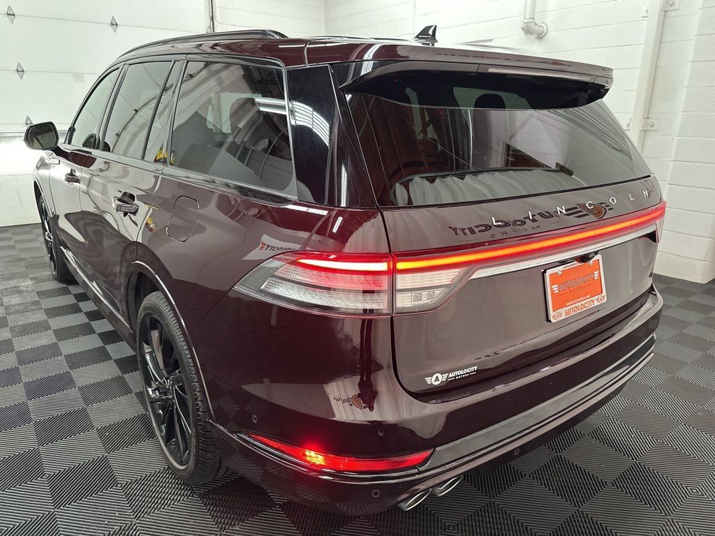 Used 2023 Lincoln Aviator Reserve w/ Equipment Group 201A AWD/4WD image 8