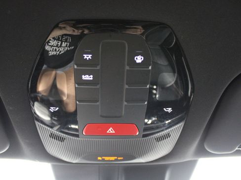Used 2025 Kia K4 GT-Line FWD image 33