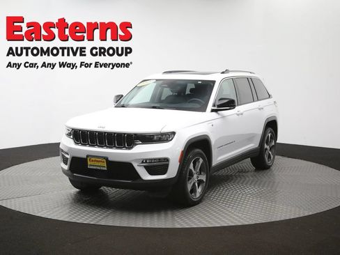 Used 2023 Jeep Grand Cherokee 4WD 4xe image 57