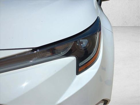 Certified 2021 Toyota Corolla LE FWD image 9