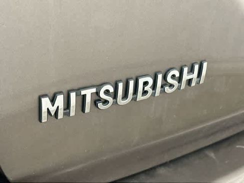 Used 2018 Mitsubishi Outlander SE AWD/4WD image 18