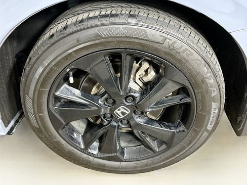 Used 2024 Honda Odyssey Sport image 11