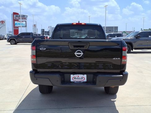 Used 2024 Nissan Frontier S w/ Technology Package AWD/4WD image 7