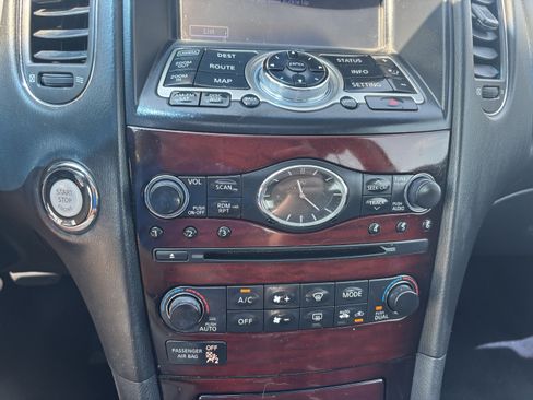 Used 2017 INFINITI QX50 AWD w/ Technology Package image 12