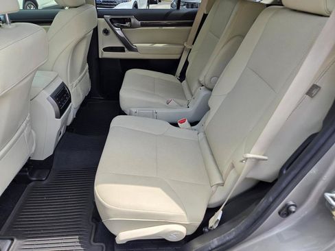 Used 2023 Lexus GX 460 Premium AWD/4WD image 18