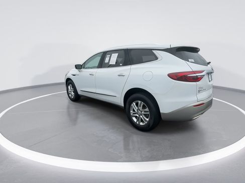 Used 2021 Buick Enclave Essence image 6