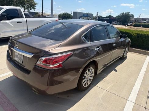 Used 2015 Nissan Altima 2.5 FWD image 3