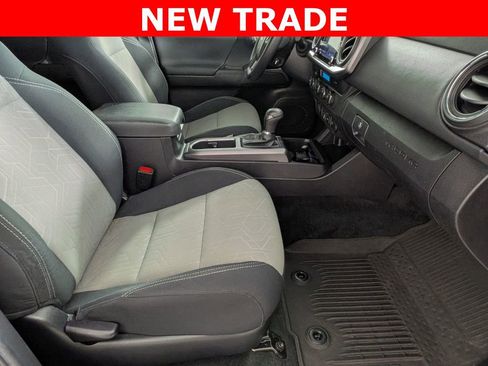Used 2023 Toyota Tacoma TRD Sport w/ Advanced Technology Package AWD/4WD image 27