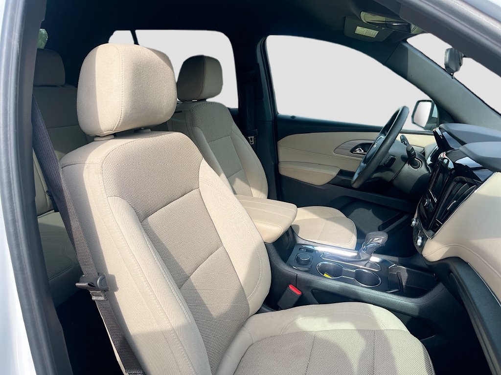 Used 2023 Chevrolet Traverse LS w/ Safety Package FWD image 27