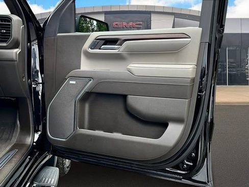 Used 2023 GMC Sierra 1500 SLT w/ SLT Convenience Package image 18