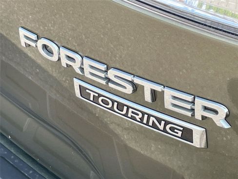 Used 2022 Subaru Forester Touring AWD/4WD image 10