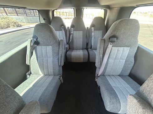 Used 2015 Chevrolet Express 3500 LT w/ LT Preferred Equipment Group RWD image 20