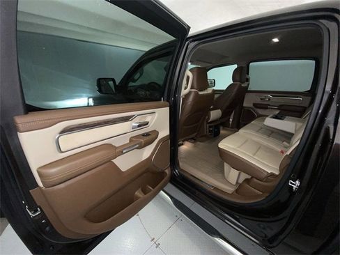 Used 2019 RAM 1500 Laramie image 21