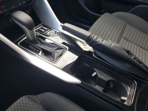 New 2026 Mitsubishi Eclipse Cross LE image 18