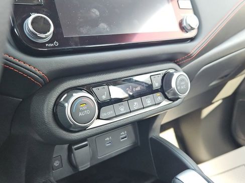 New 2025 Nissan Versa SR w/ Trunk Package image 26