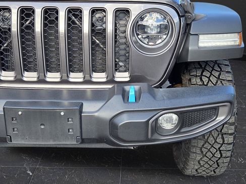 Used 2021 Jeep Wrangler Unlimited Rubicon 4xe w/ Cold Weather Group AWD/4WD image 33