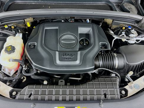 Used 2023 Jeep Grand Cherokee L Overland w/ Rear Seat Video Group I image 34