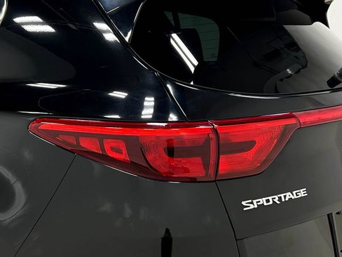 Used 2018 Kia Sportage EX w/ EX Technology Package FWD image 36