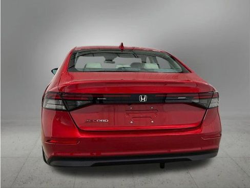 New 2025 Honda Accord LX image 4