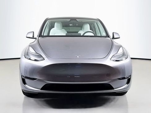 Used 2024 Tesla Model Y Long Range image 2
