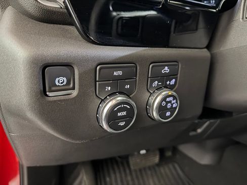 Used 2024 GMC Sierra 1500 Elevation AWD/4WD image 4