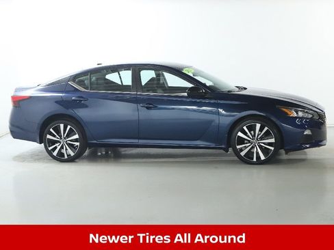 Certified 2021 Nissan Altima 2.5 SR AWD/4WD image 13
