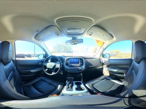 Used 2018 Chevrolet Colorado ZR2 image 32