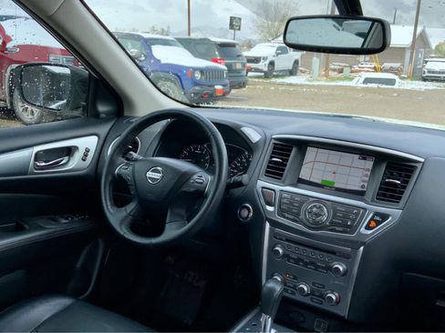 Used 2020 Nissan Pathfinder SL AWD/4WD image 33