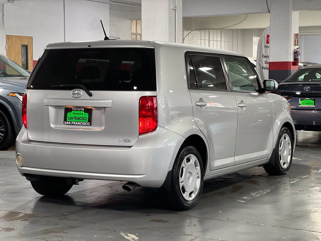 Used 2008 Scion xB FWD image 5
