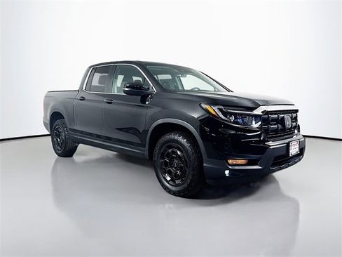 Used 2025 Honda Ridgeline RTL+ image 10