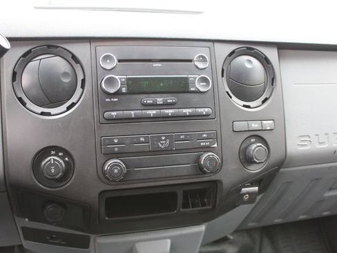 Used 2013 Ford F250 XL w/ PWR Equipment Group image 16