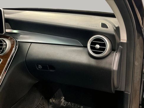 Used 2015 Mercedes-Benz C 300 4MATIC Sedan image 19
