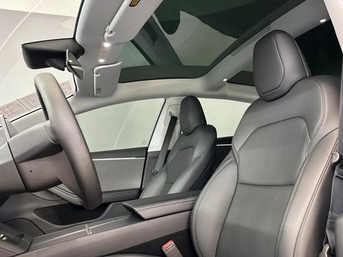 Used 2025 Tesla Model 3 Long Range RWD image 19
