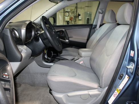 Used 2008 Toyota RAV4 2WD image 8